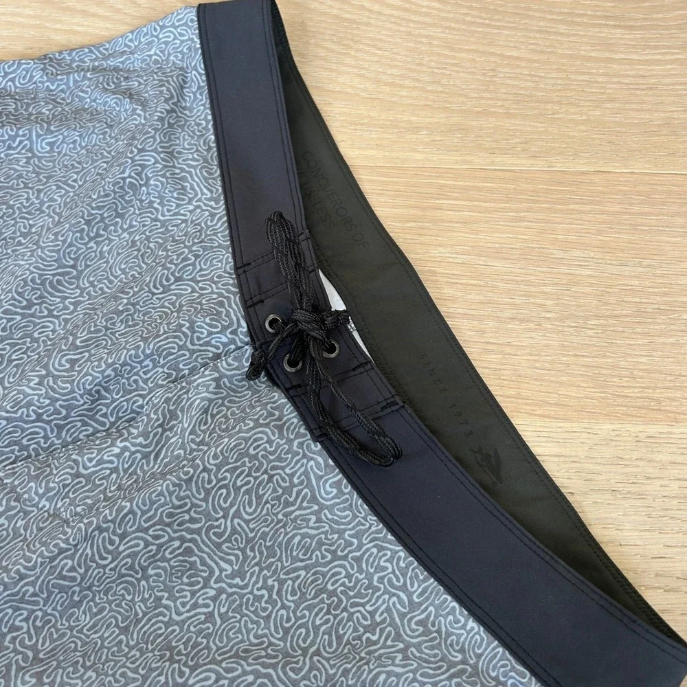Patagonia Hydro Series Boardshorts Mens 34 Grey Blue Coral Print Swim Trunks
